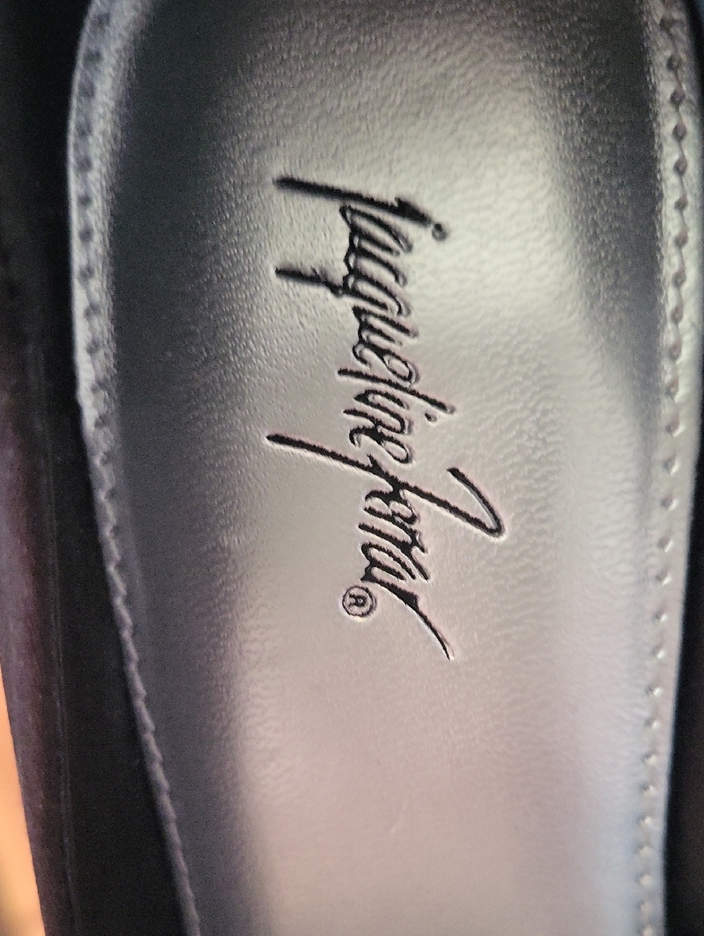 Jacqueline Ferrar Black Pointed-Toe Pumps with Bow Accent - Picture 8 of 11